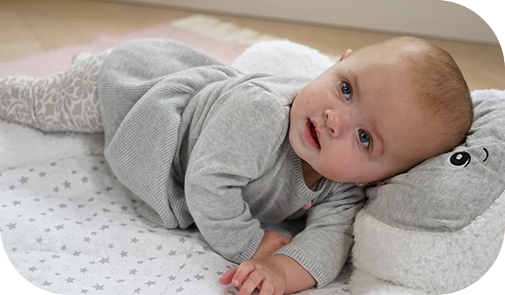 Prêt pour l'aventure ? La check-list des indispensables de voyage pour bébé